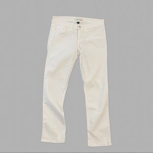 Casual// White jeans